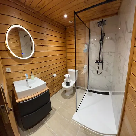 6 Dans Les Pyrénées Proche D'andorre Chalet *
