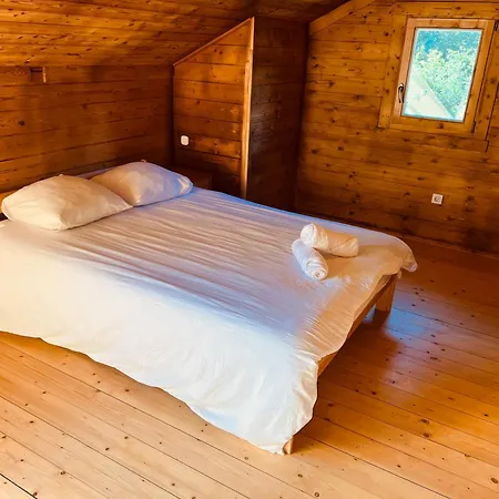 6 Dans Les Pyrénées Proche D'andorre Chalet *
