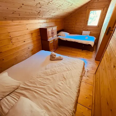 Chalet 6 Dans Les Pyrénées Proche D'andorre *