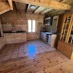 6 Dans Les Pyrenees Proche D'andorre Chalet
