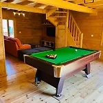 Chalet 6 Dans Les Pyrenees Proche D'andorre *