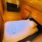 Chalet 6 Dans Les Pyrenees Proche D'andorre L'Hospitalet-pres-l'Andorre